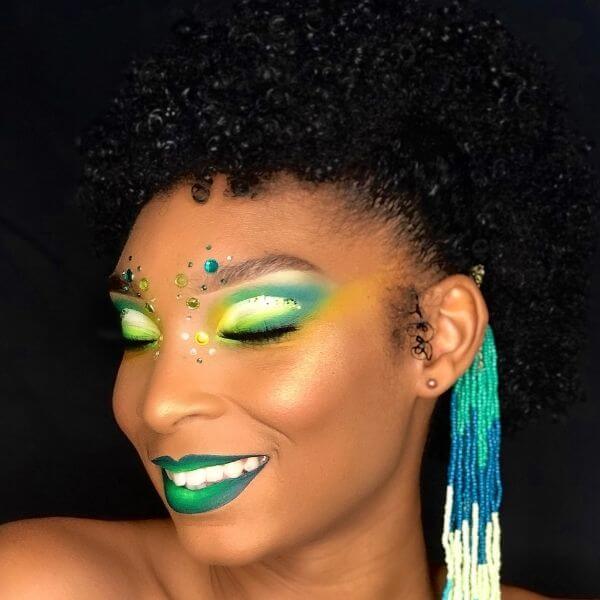 Fluo, Néon, Glitter : Osez le Maquillage Flashy ! - IN'OYA