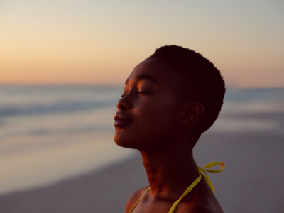 Comment choisir la bonne protection solaire pour peaux noires, mates et metissee