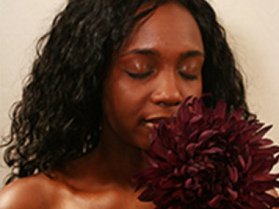 Peau Noire Sensible: Pourquoi ? Quels soins  ?